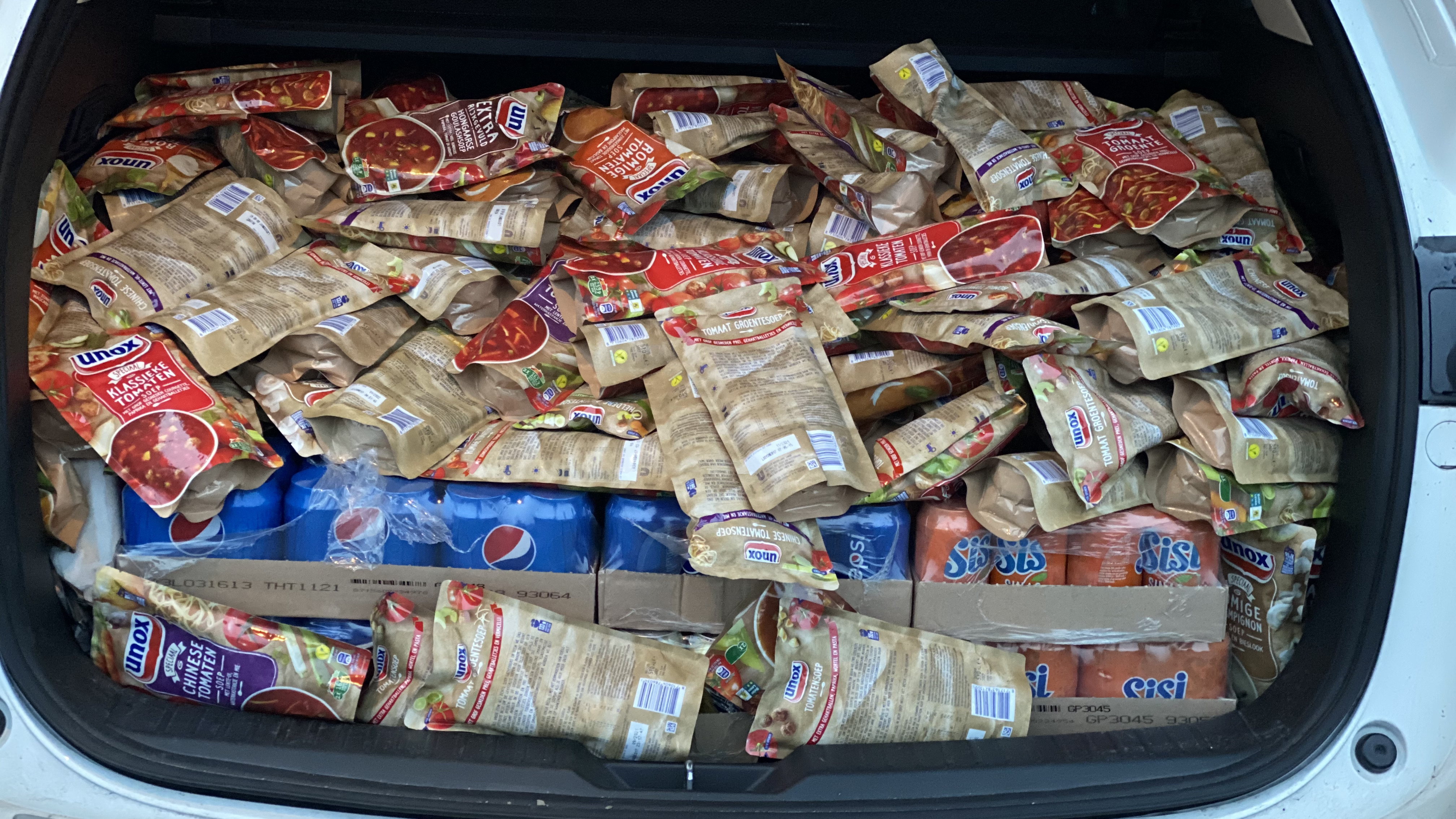 Van Rein Instituut doneert aan Voedselbank Alkmaar